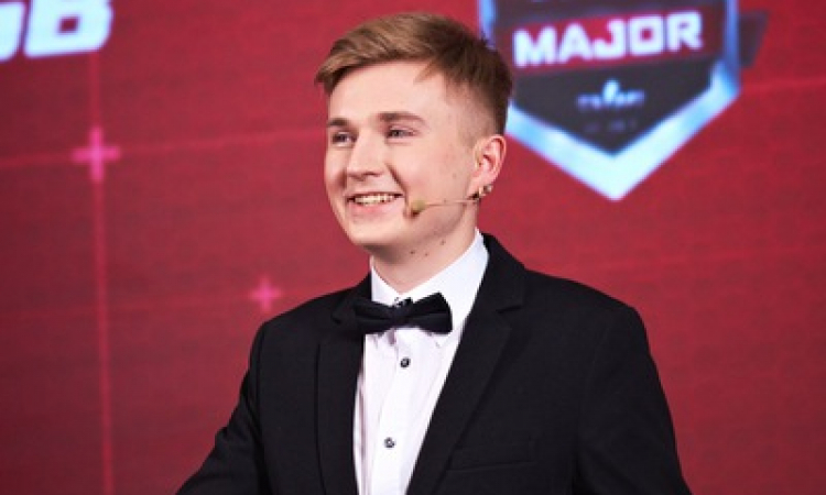 Petr1k, кто такой Petr1k, твиттер Petr1k, аналитик студии StarLadder