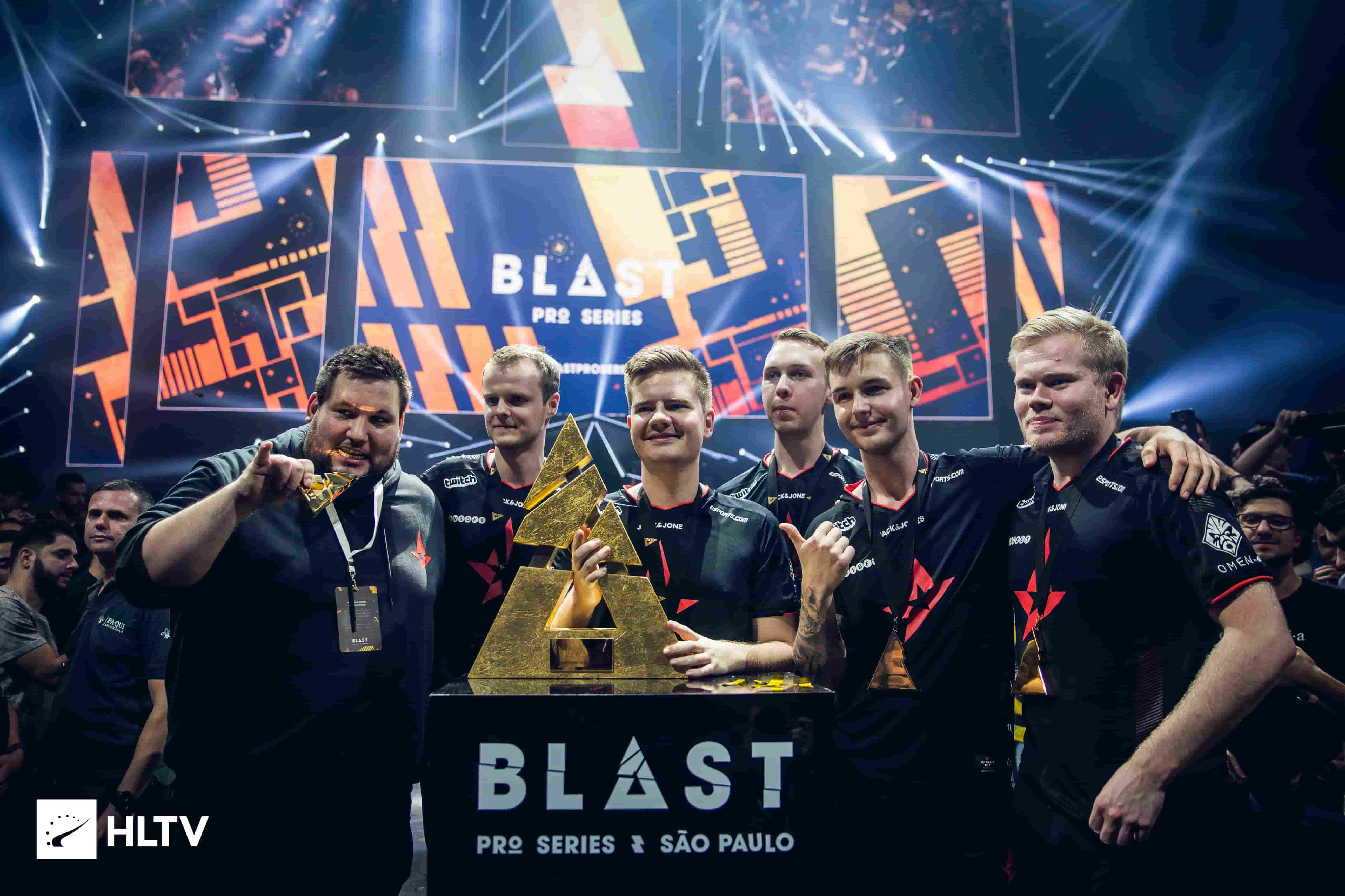 Киберспорт победители. Кубок Blast Pro Series. Кубок Бласт CS go. Турнир КС Бласт. Astralis CS go 2019.